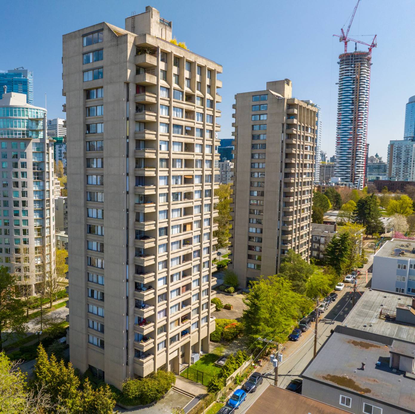 apartment building for sale