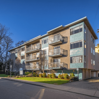 Viscount Manor, 950 Rockland Avenue